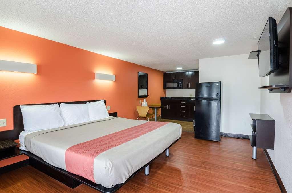 Motel 6 Troutville, Va Номер фото