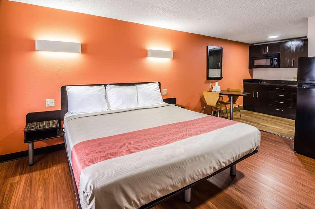 Motel 6 Troutville, Va Номер фото