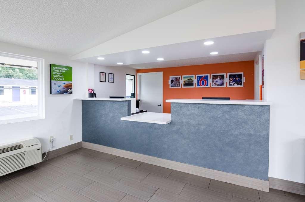 Motel 6 Troutville, Va Интерьер фото