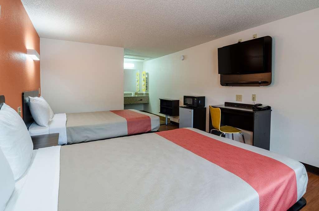 Motel 6 Troutville, Va Номер фото